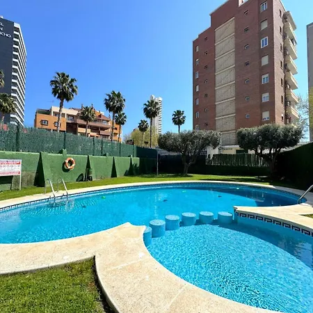 Torre Gerona Gf 公寓